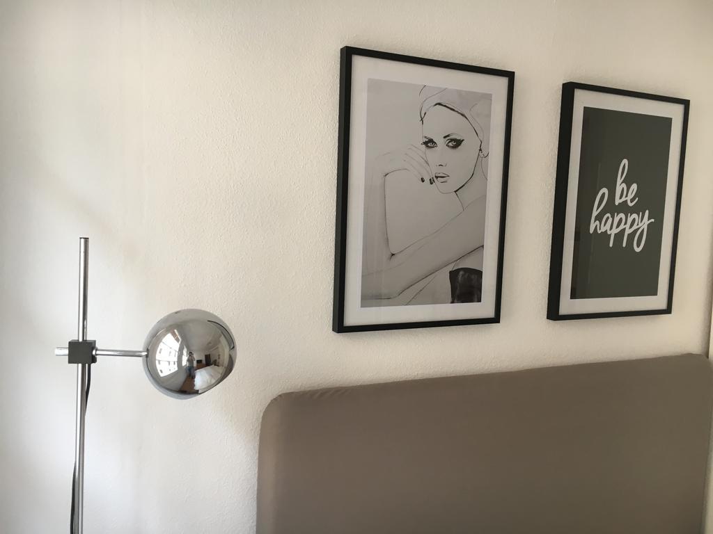 Privatzimmer In Bester Altstadtlage Tuebingen Room photo