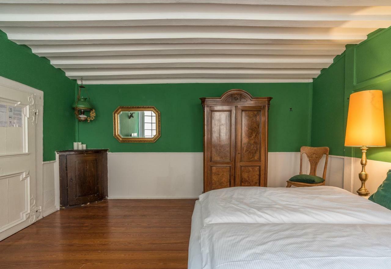 Privatzimmer In Bester Altstadtlage Tuebingen Exterior photo