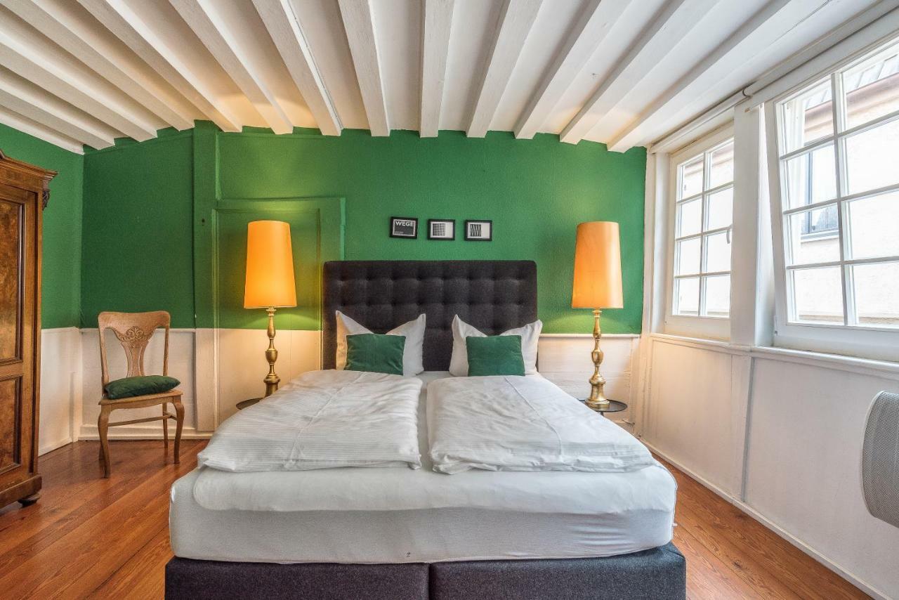 Privatzimmer In Bester Altstadtlage Tuebingen Exterior photo