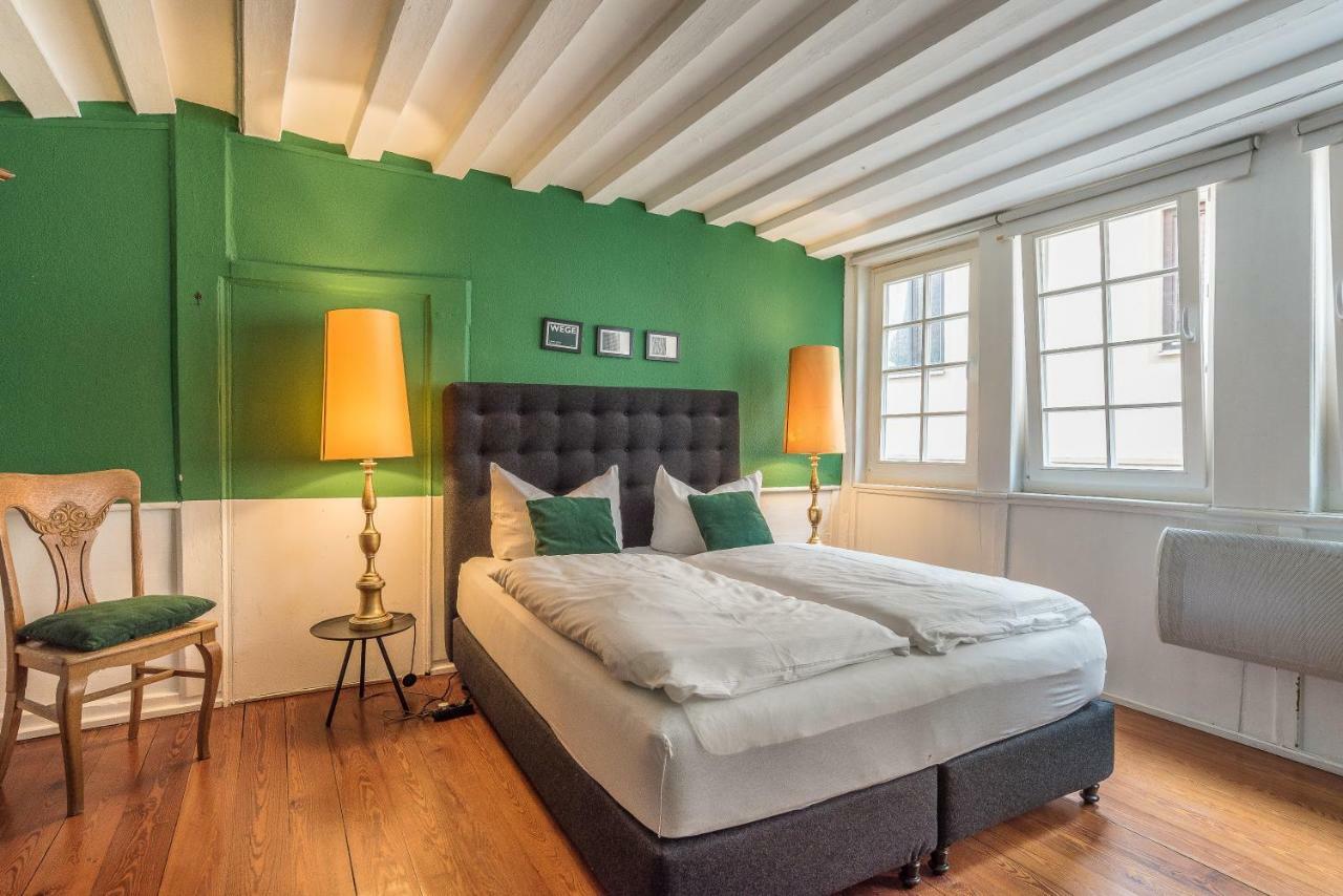 Privatzimmer In Bester Altstadtlage Tuebingen Exterior photo